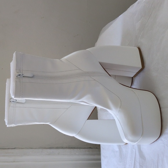 Everleigh White Stretch Platform Boots - Picture 4 of 6